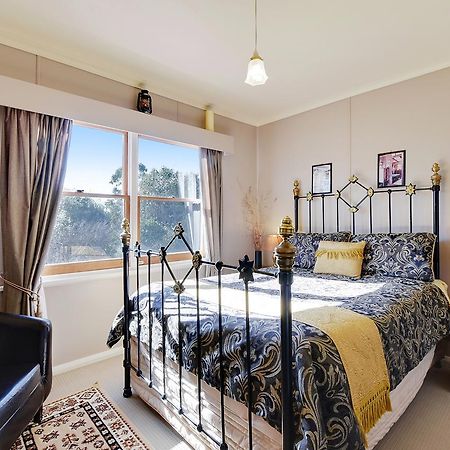 Redcliffe House Colonial Bed & Breakfast Swansea Bagian luar foto