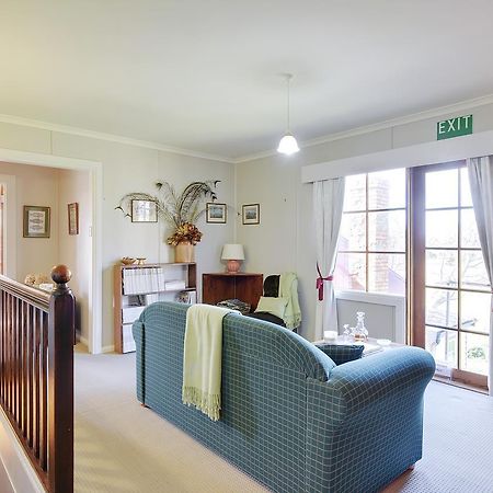 Redcliffe House Colonial Bed & Breakfast Swansea Bagian luar foto